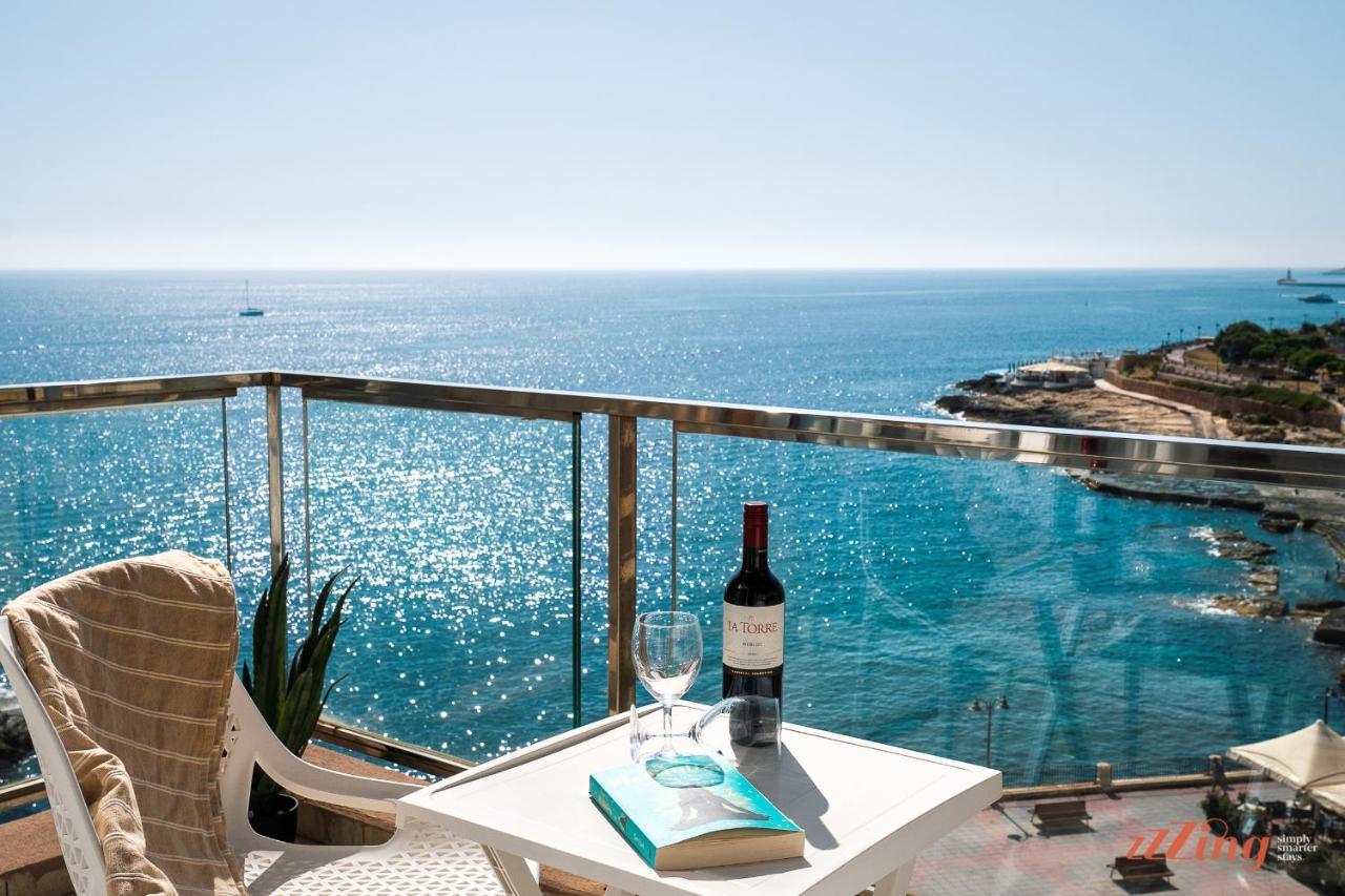 Scenic Seafront Duplex Apartment In Sliema Kültér fotó