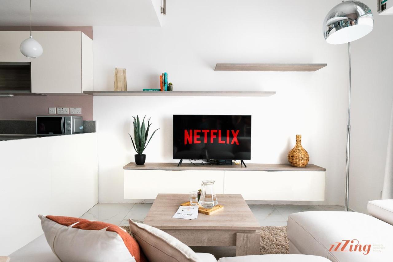 Scenic Seafront Duplex Apartment In Sliema Kültér fotó